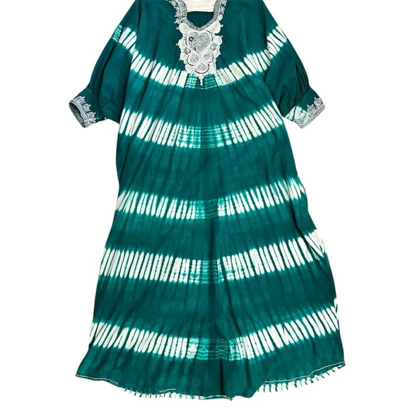 Vintage Tie Dye Ripple | Hand Dyed Green & White Kaftan Loose Fit Tie Dye Dress - Picture 1 of 9